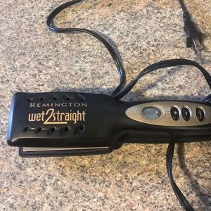 Remington  wet2straight